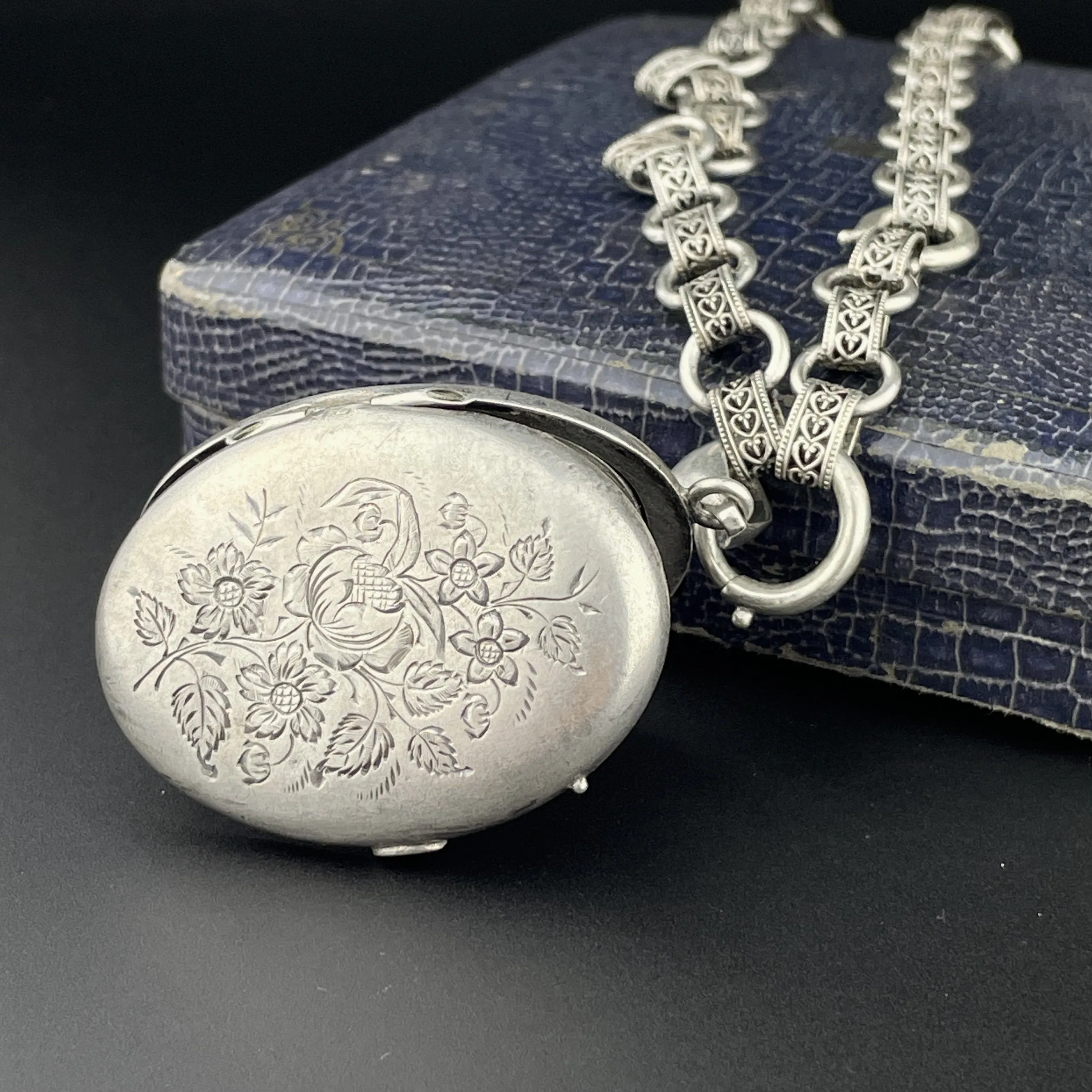 Antique Silver Victorian Book Chain Collar Necklace and Floral Engraved Locket