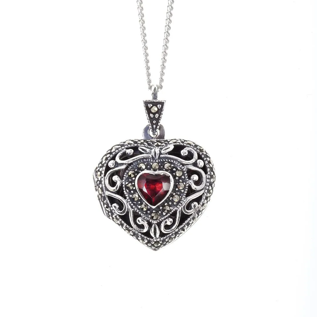 Garnet Vintage Heart Locket | Silver