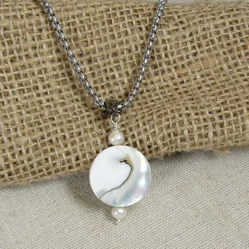 Natural Mother-of-pearl Pendant Necklace