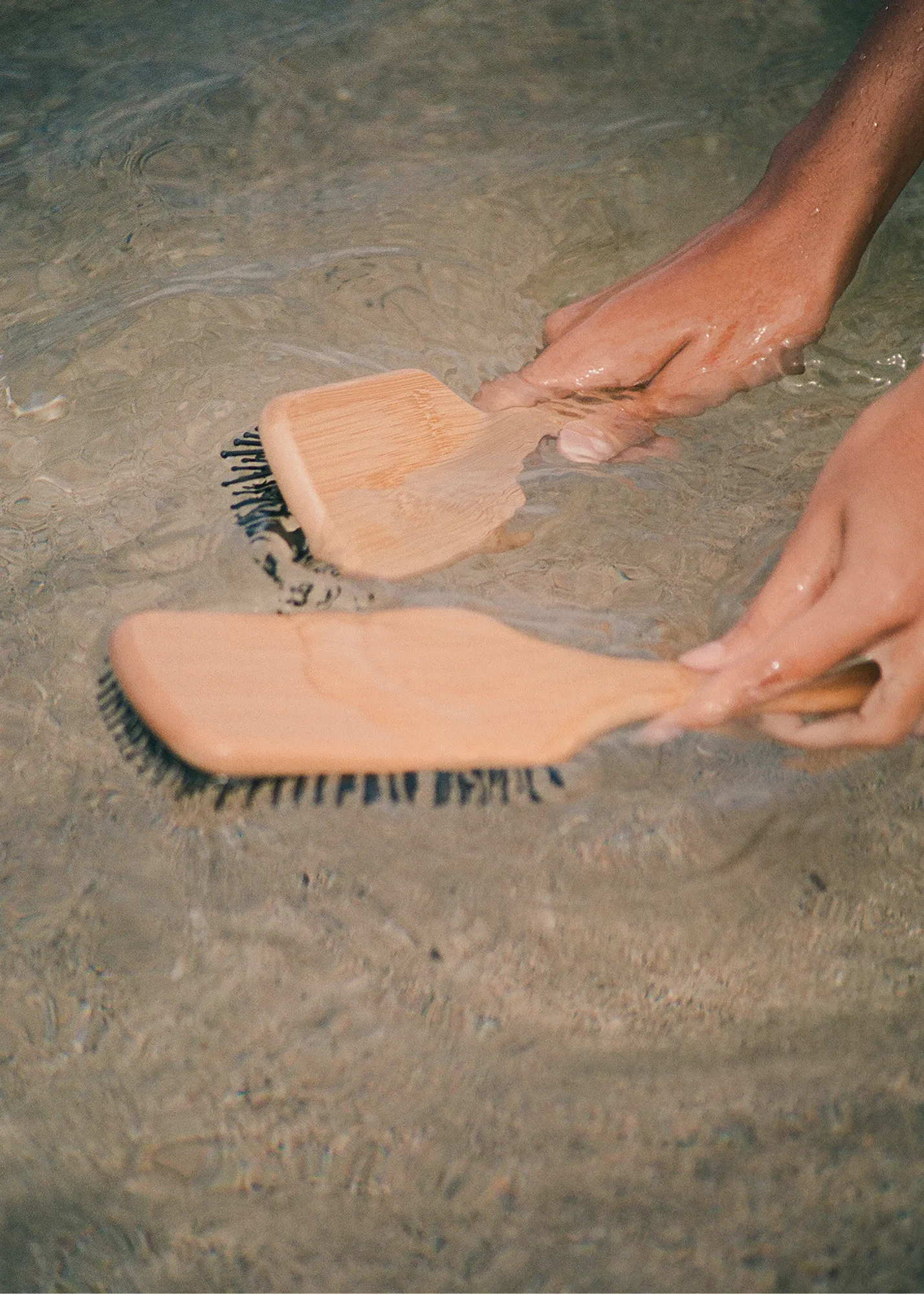 Paddle Brush