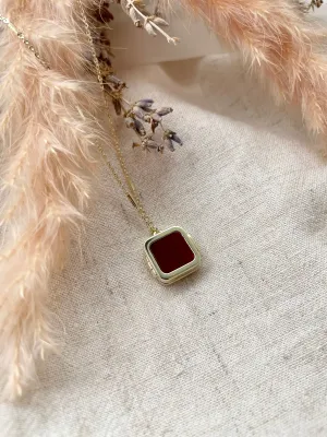 (PREORDER) Square Locket with Red Agate in Solid Gold 18K