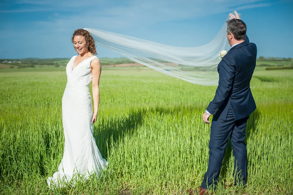 Rebecca, Eastbourne - veil & hairpin