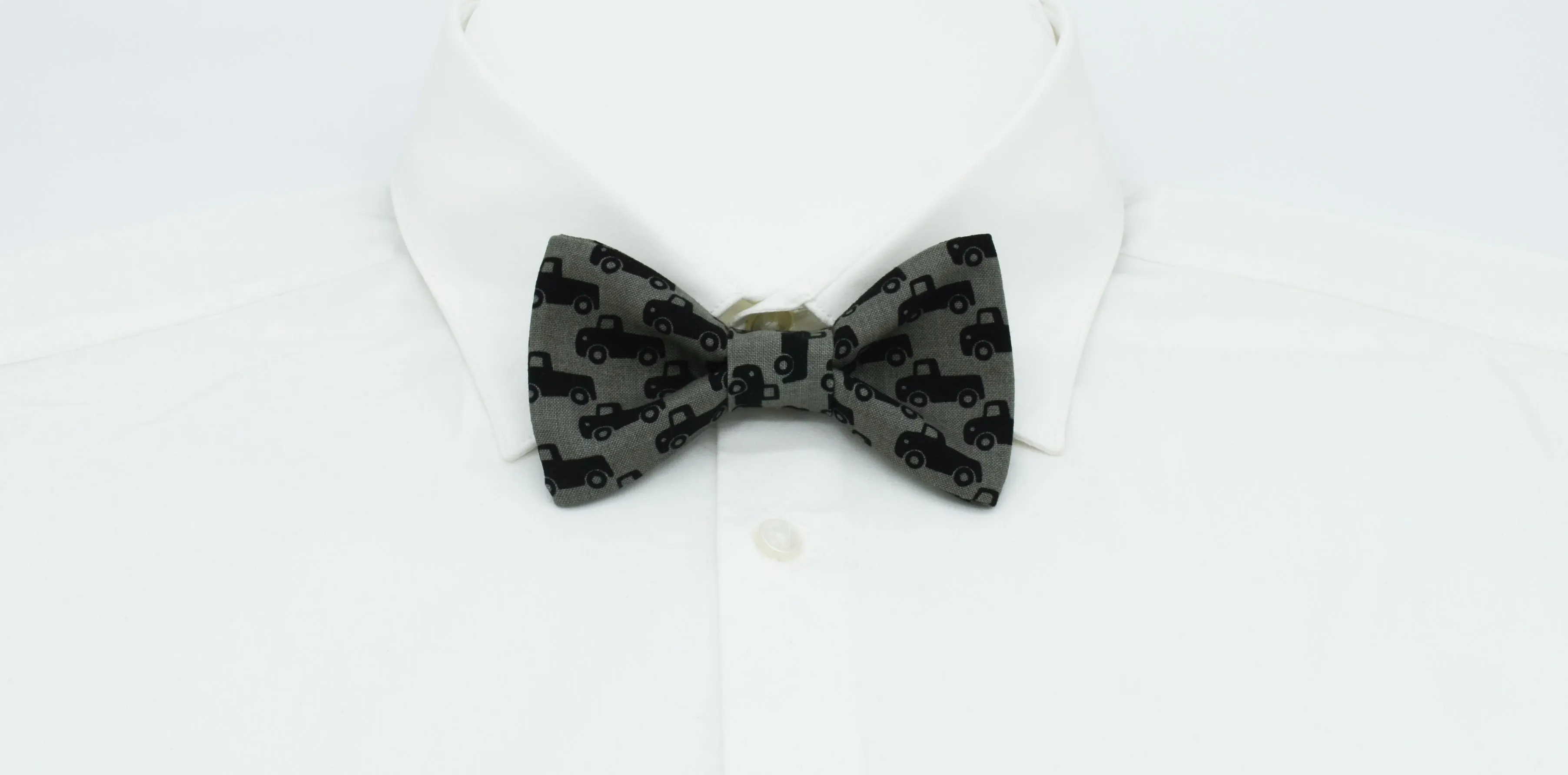 Retro Trucks Bow Tie