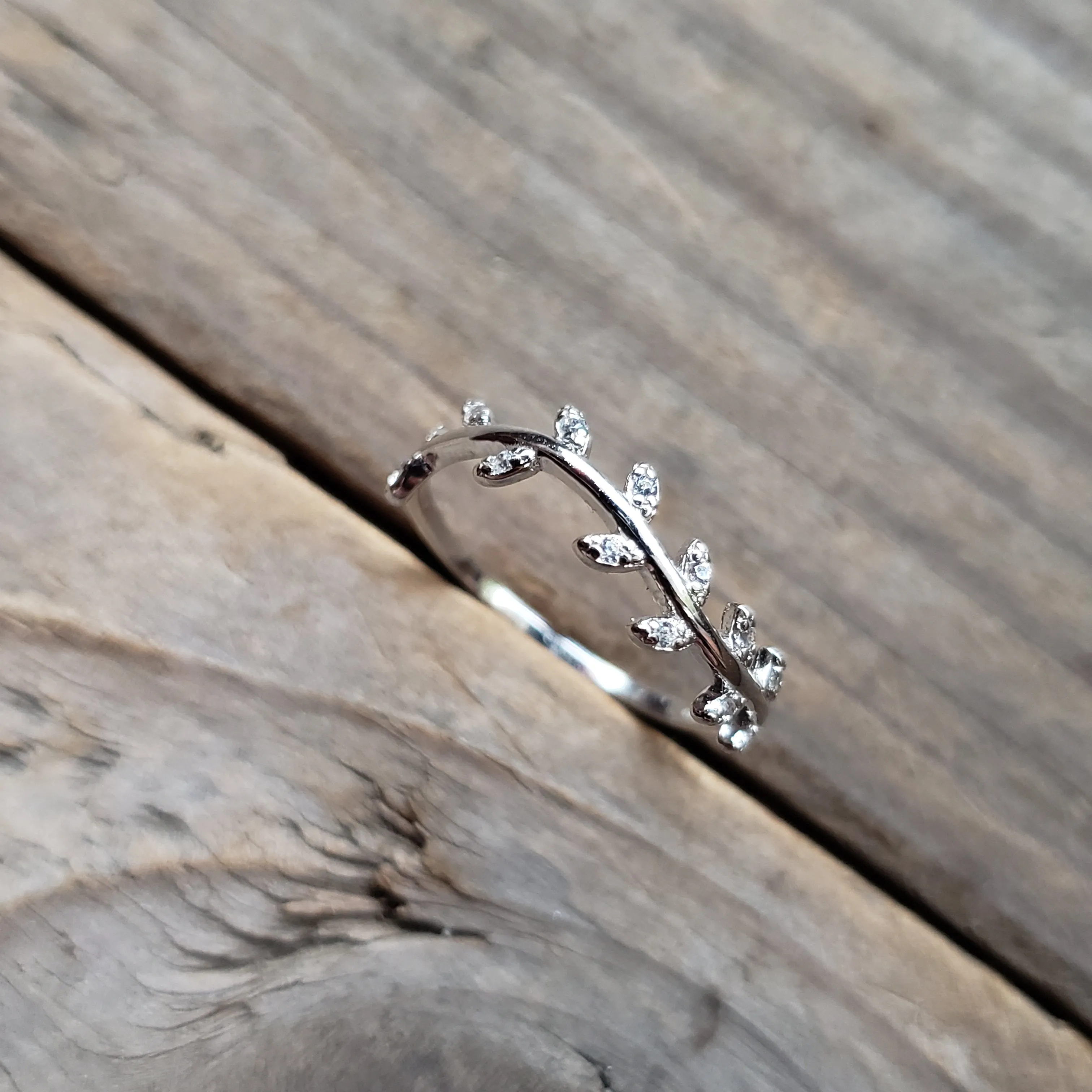 Sterling Silver Curved Vine Ring