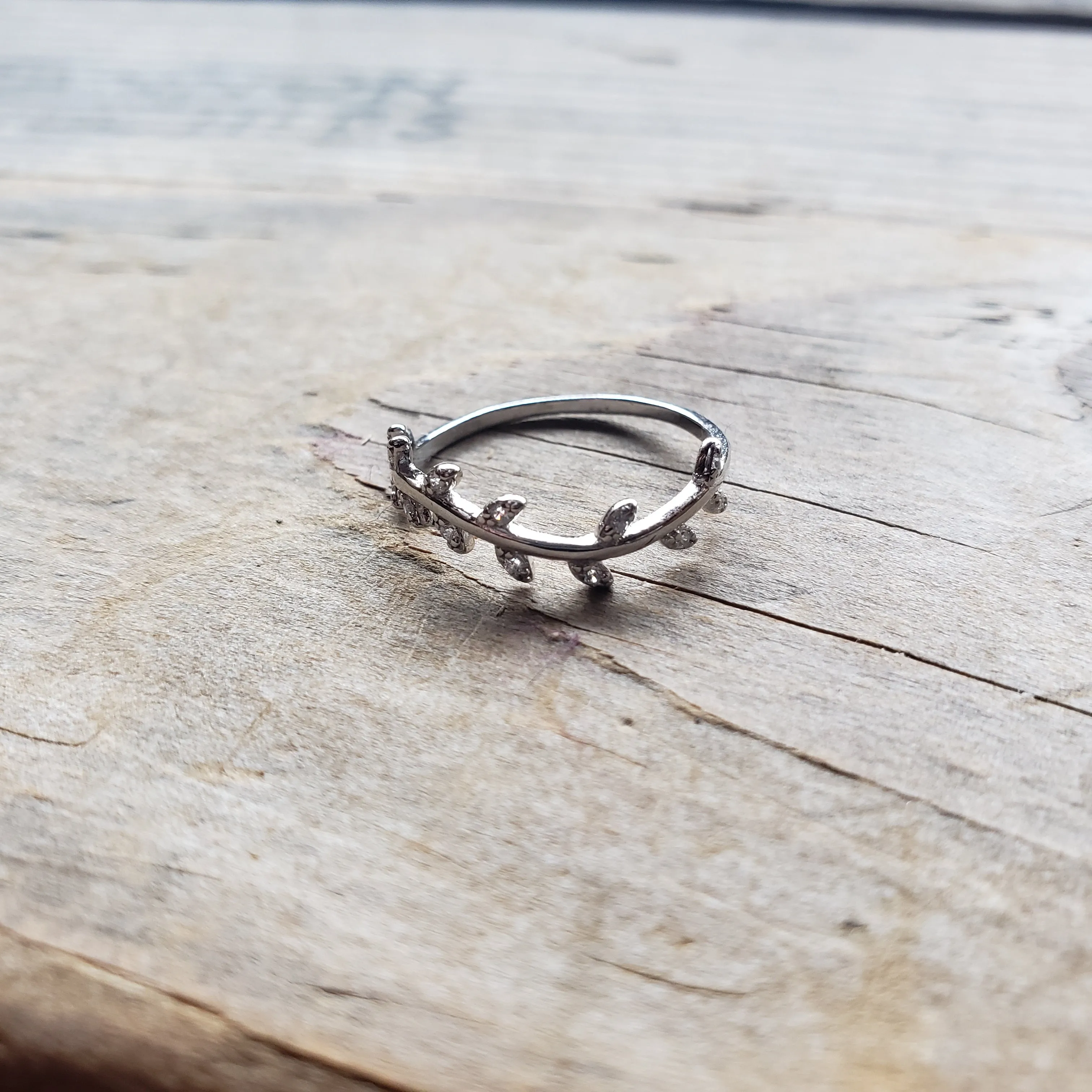 Sterling Silver Curved Vine Ring