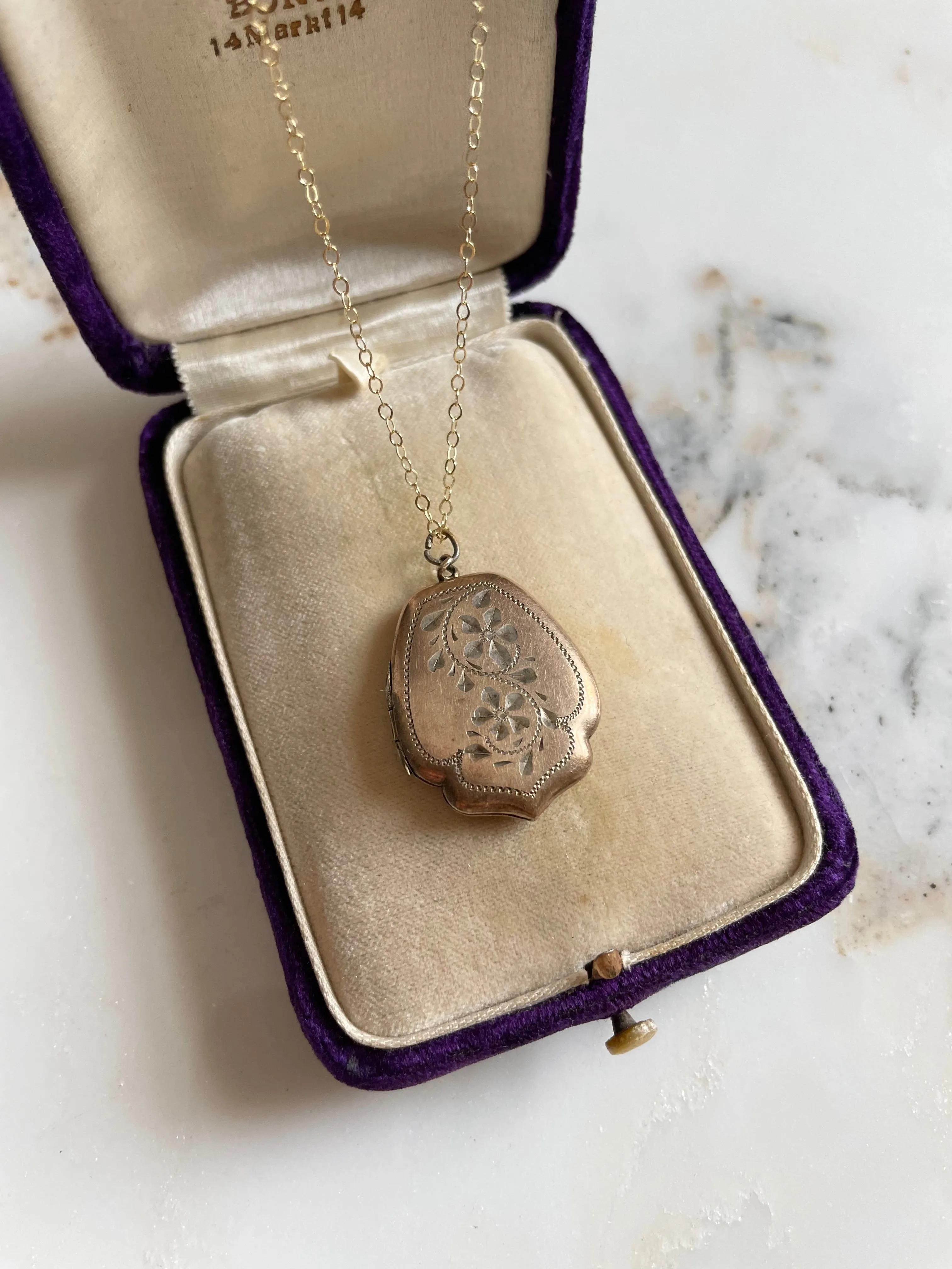 Victorian Alyssum Locket